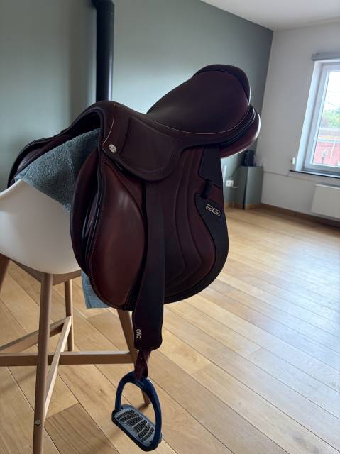 Sella da salto ostacoli CWD  18" - 2022