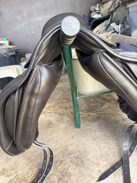 Sella da dressage   17.5" - 2024