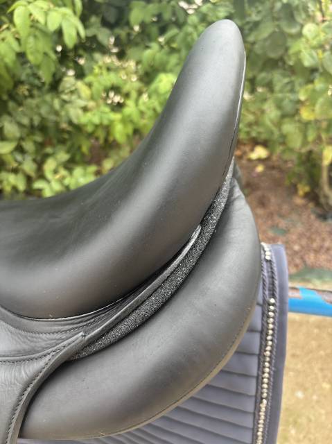 Sella da dressage Devoucoux  18.5" - 2024