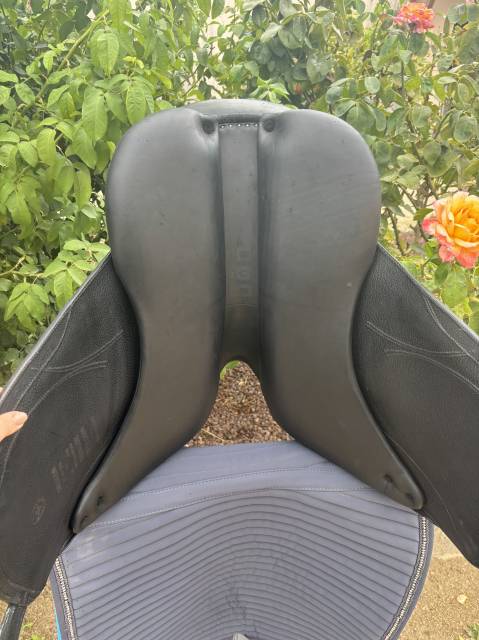 Sella da dressage Devoucoux  18.5" - 2024