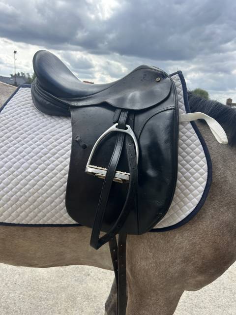 Sella da dressage   17.5" - 2010