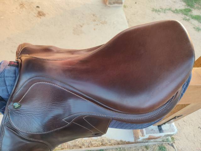 Sella da salto ostacoli Prestige Italia  17" - 2014