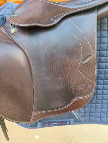 Sella da salto ostacoli Prestige Italia  17" - 2014