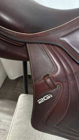 Sella da salto ostacoli CWD  17.5" - 2023