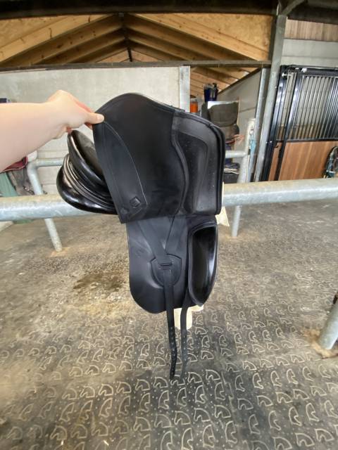 Sella da dressage Erreplus Adelinde  18" - 2020