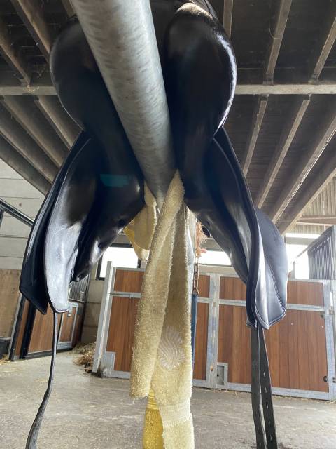 Sella da dressage Erreplus Adelinde  18" - 2020