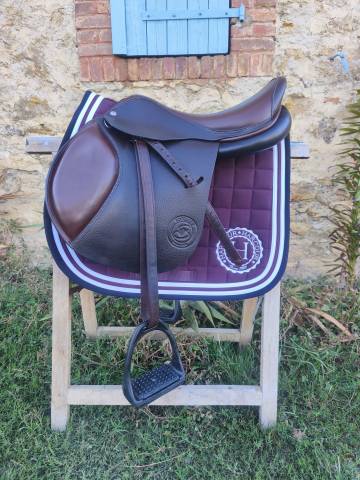 Sella da salto ostacoli Forestier  16" - 2018