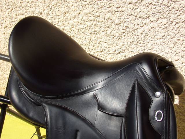 Sella da dressage Devoucoux  17.5" - 2023