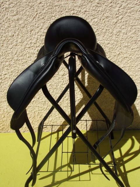 Sella da dressage Devoucoux  17.5" - 2023