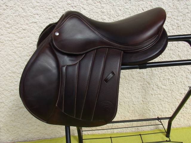 Sella da salto ostacoli Forestier  17" - 2024