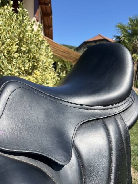 Sella da dressage Antar&egrave;s  17" - 2020