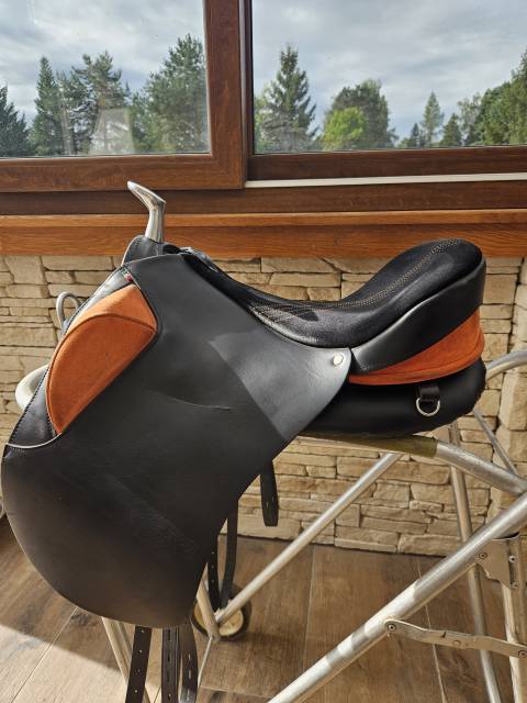 Sella da trekking  GHOST 17.5" - 2025