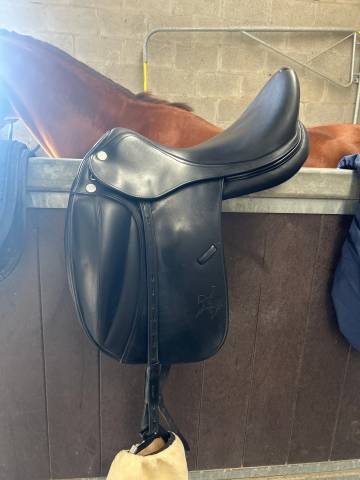 Sella da dressage Prestige Italia  18" - 2025