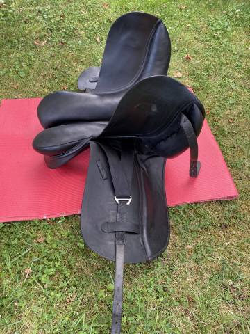 Sella da dressage Euroriding Diamant 16.5" - 2020