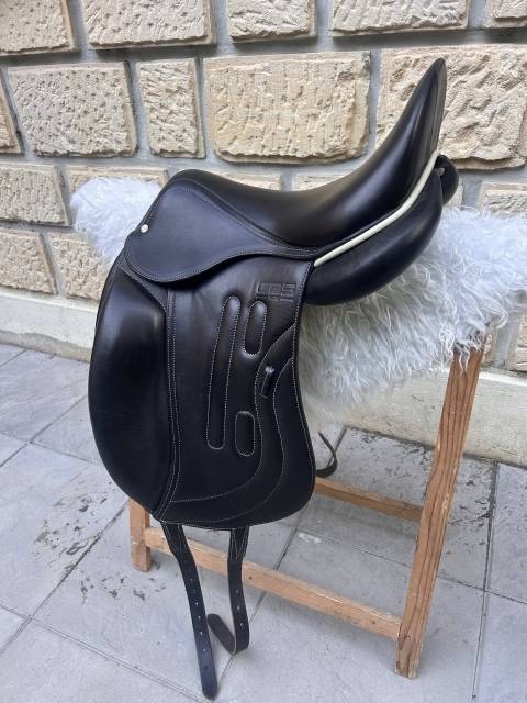 Sella da dressage GBS  17" - 2025