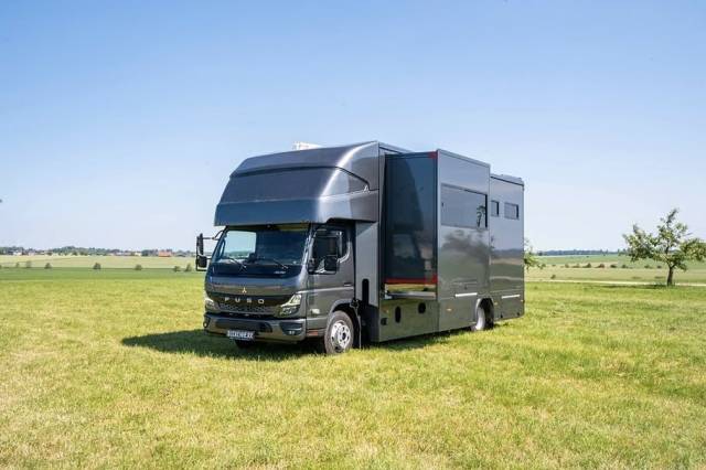 Camion per Cavalli Anka DAIMLER FUSO CANTER 7C18 ANKA POP OUT 2026 Nuovo