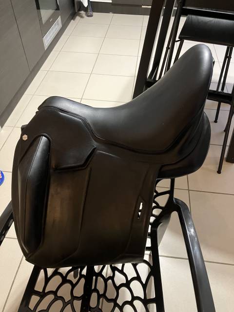 Sella da dressage  Flex On 17.5" - 2023