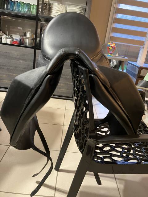 Sella da dressage  Flex On 17.5" - 2023