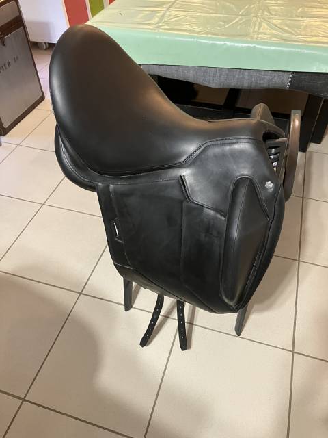 Sella da dressage  Flex On 17.5" - 2023