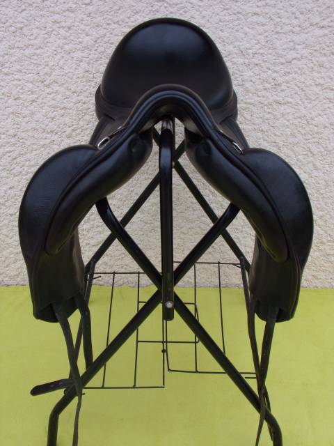 Sella da dressage Equipe  18" - 2019