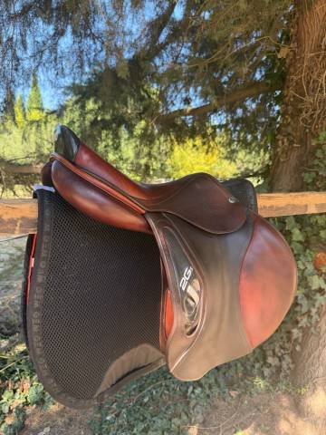 Sella da salto ostacoli CWD  17.5" - 2013