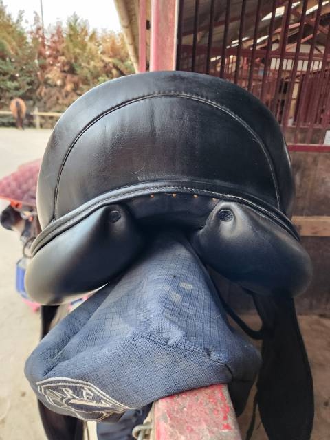 Sella da dressage Altair  17.5" - 2016