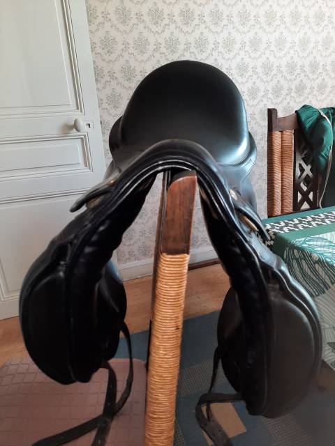 Sella da dressage Henri de Rivel  17.5" - 2006