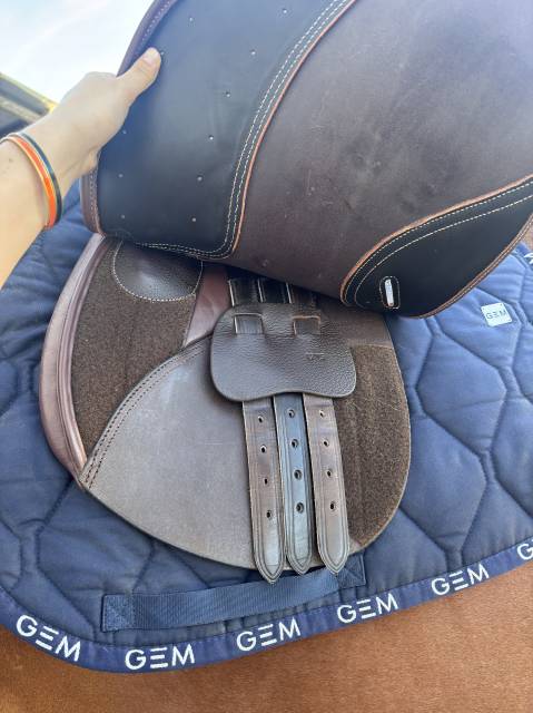 Sella mista Fouganza  17.5" - 2024