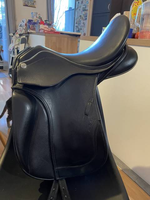 Sella da dressage Zaldi  17" - 2019