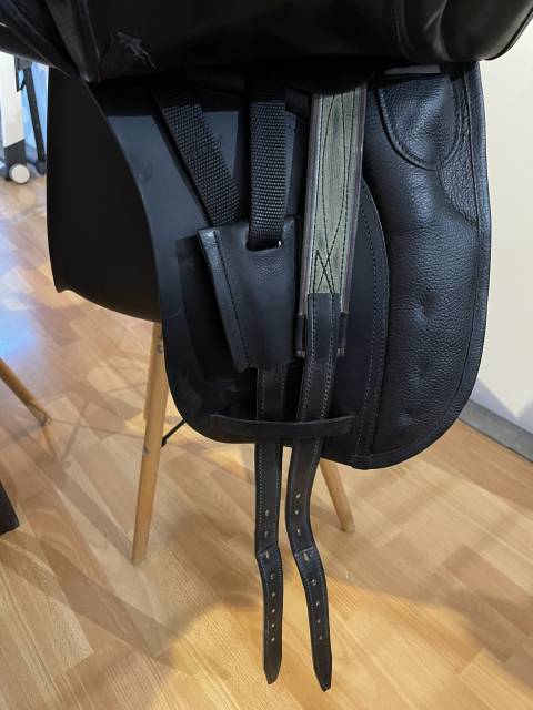 Sella da dressage Zaldi  17" - 2019