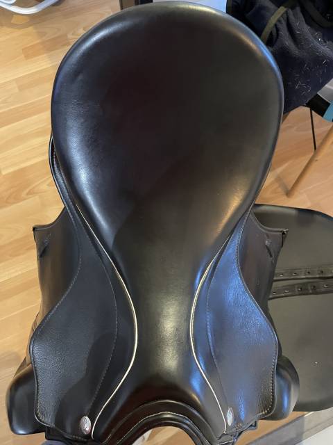 Sella da dressage Zaldi  17" - 2019