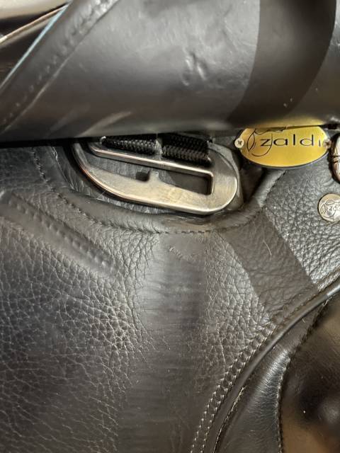 Sella da dressage Zaldi  17" - 2019