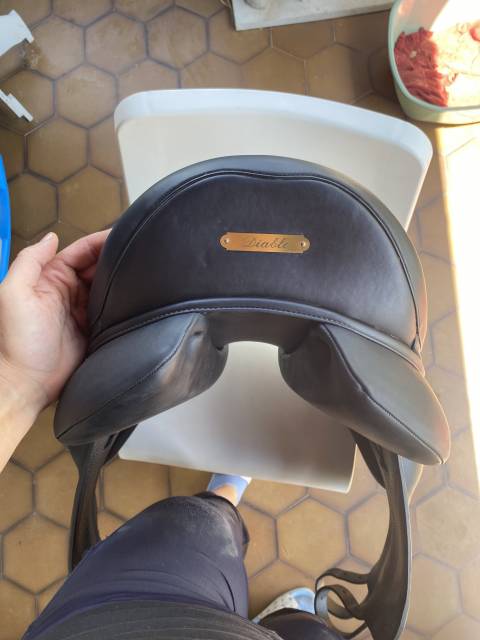 Sella da dressage Forestier  17.5" - 2022