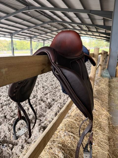 Sella da dressage Antar&egrave;s  16.5" - 2025