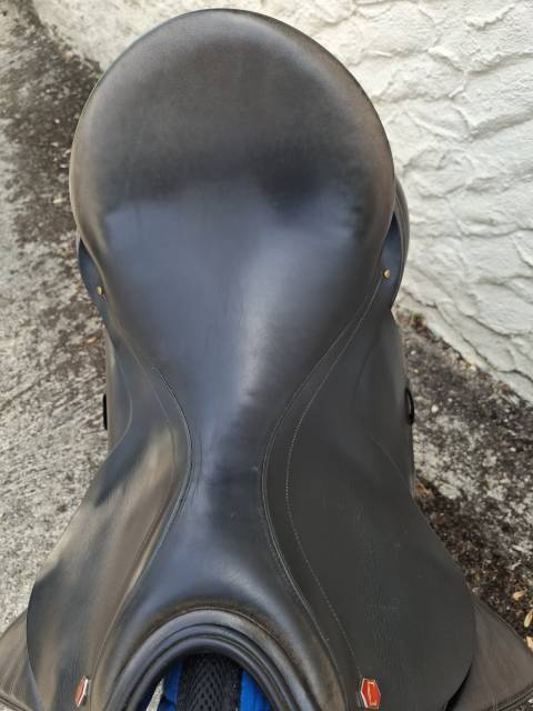 Sella da dressage Albion  17.5" - 2016