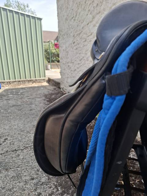 Sella da dressage Albion  17.5" - 2016
