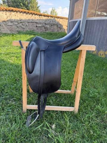 Sella da dressage  Manta  17.5" - 2023