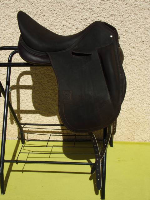 Sella da dressage Childeric  17.5" - 2025
