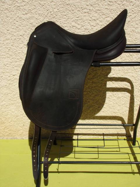 Sella da dressage Childeric  17.5" - 2025