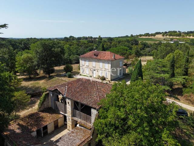 Propriet&agrave; equestre In vendita Gers