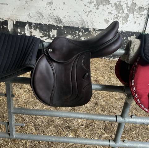 Sella mista CWD  17.5" - 2023