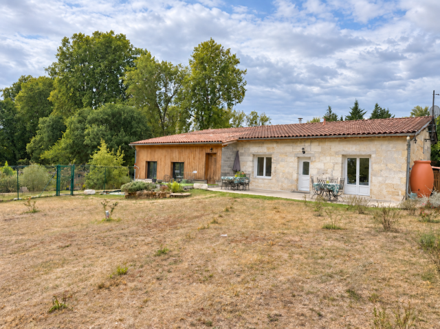 Propriet&agrave; equestre In vendita Gironde