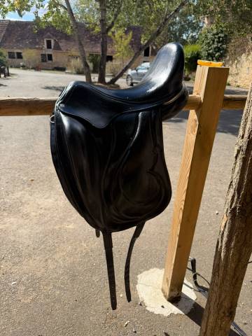 Sella da dressage Antar&egrave;s  17" - 2023