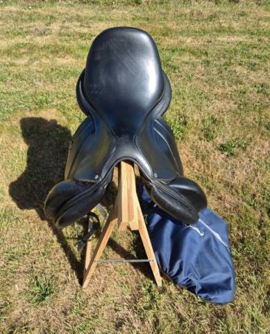 Sella da dressage Antar&egrave;s  18" - 2014