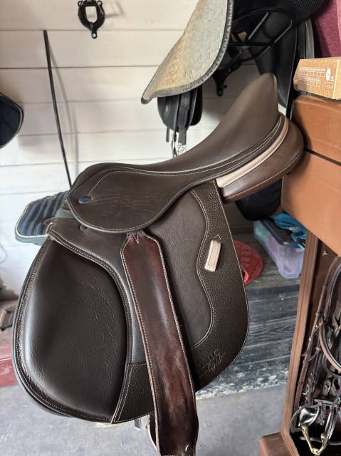 Sella mista Ikonic  16.5" - 2025