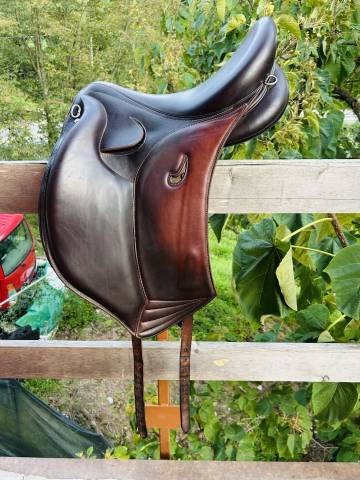 Sella da endurance Devoucoux  17" - 2024