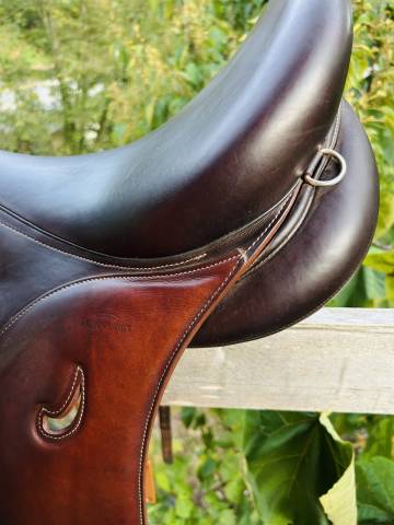 Sella da endurance Devoucoux  17" - 2024