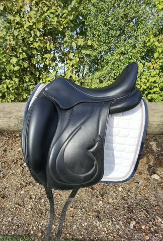 Sella da dressage Antar&egrave;s  17.5" - 2015