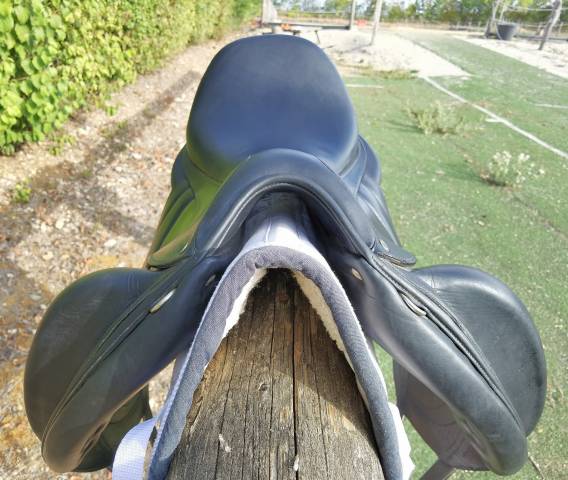 Sella da dressage Antar&egrave;s  17.5" - 2015