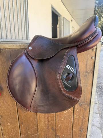 Sella da salto ostacoli CWD  17.5" - 2018